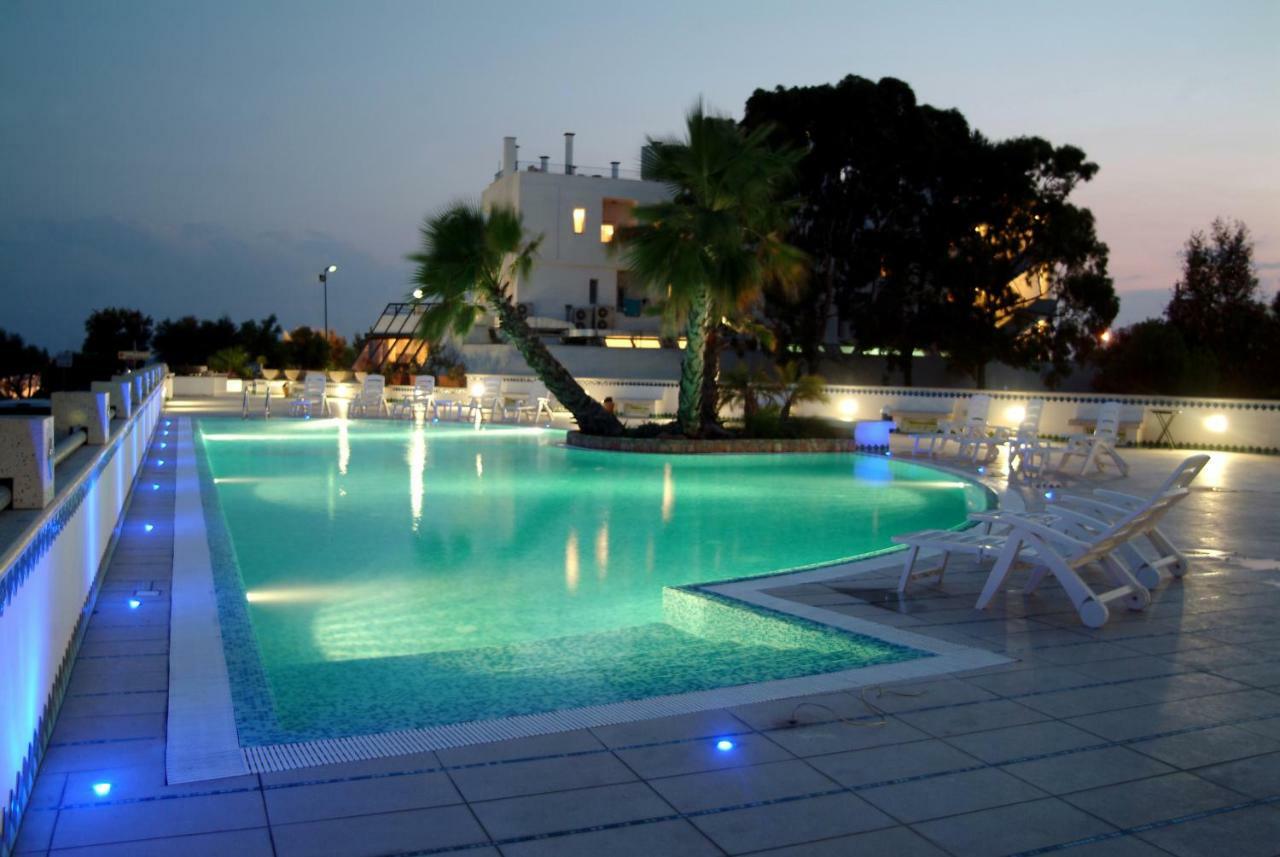 Hyencos Hotel Callyon Torre San Giovanni Ugento Luaran gambar